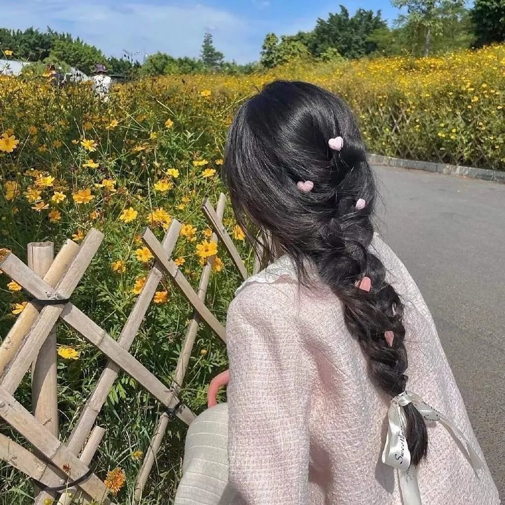楼下的女人和楼上的男人